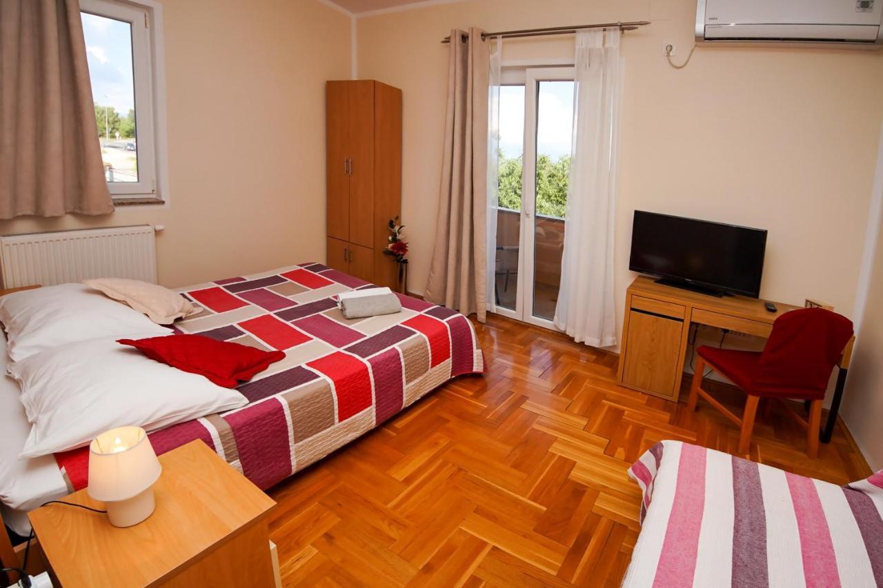 לוזובאק Guest Accommodation Slapovi Krke מראה חיצוני תמונה